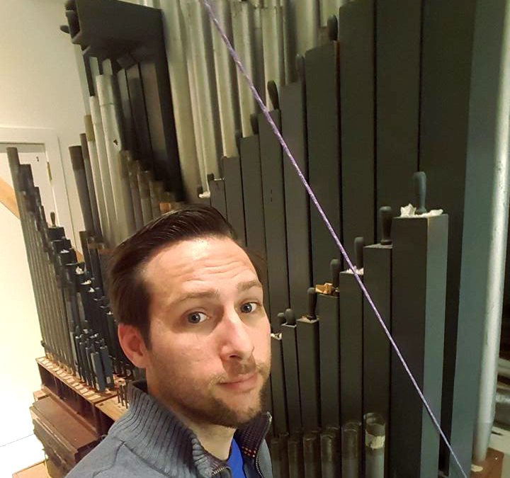 Christopher Soer among organ pipes